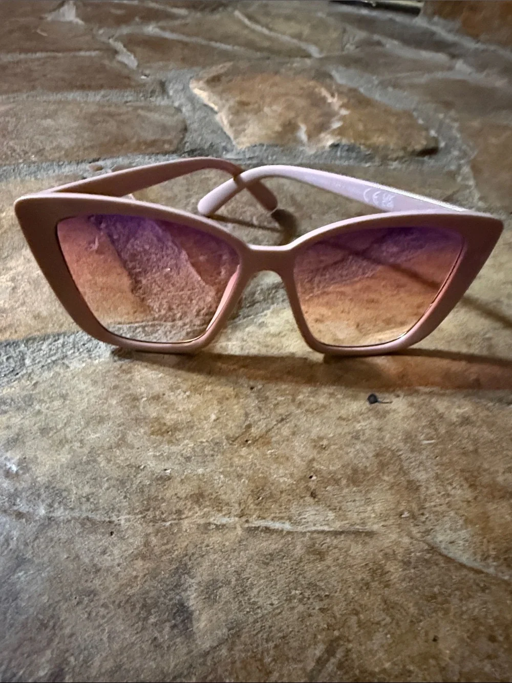 Pink Cat-Eye Sunglasses for Women - Trendy Fashion Shades